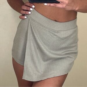 Rare Gilly Hicks Beige Skort